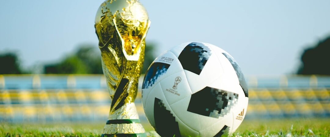 Gre-Nal da Copa do Brasil: VAR não interfere em cotovelada de Carlos Vinícius e revolta torcida do Internacional