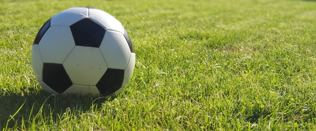 Flamengo enfrenta queda de rendimento no segundo tempo e desafios no Brasileirão e Libertadores
