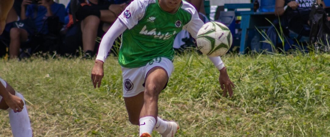 Manchester City acerta contratação de Ayyoub Bouaddi por R$ 600 milhões e faz história no futebol francês