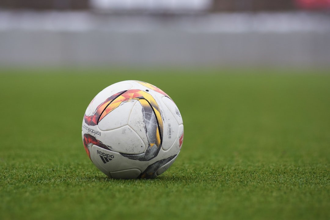 São Paulo busca reverter jejum de quatro meses contra o Bragantino com retornos de Arboleda e Victor Sá