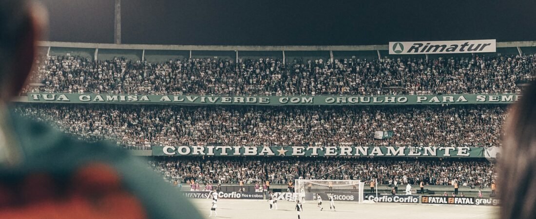 Cristiano Ronaldo pede punição vitalícia a torcedores do Al-Taawoun por provocações a Rúben Neves
