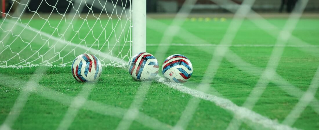 Fluminense tem nove jogadores estrangeiros e nova regra da CBF pode limitar elenco em 2027