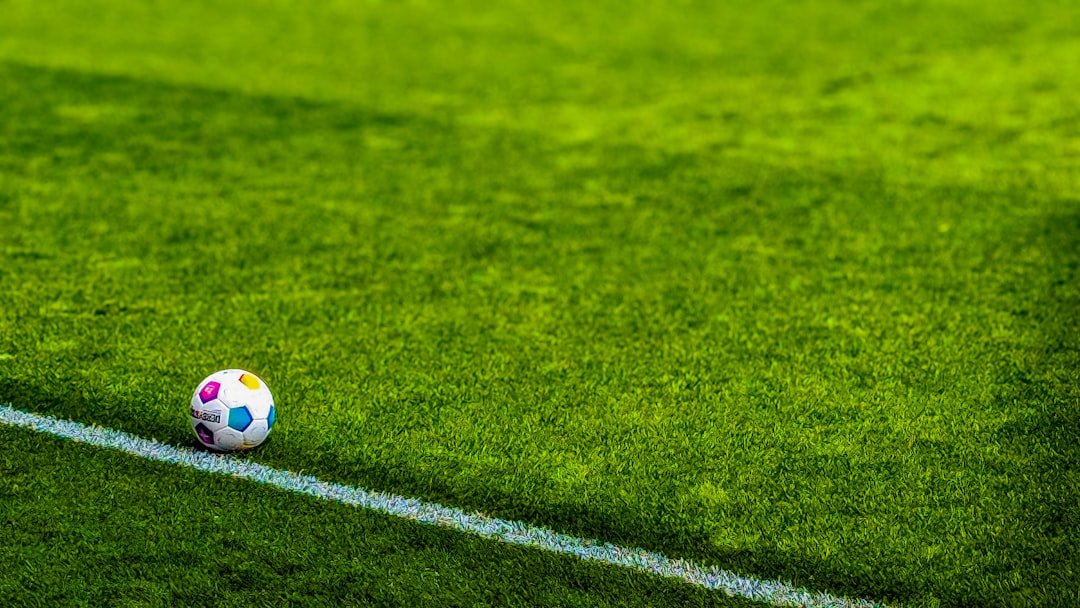 Polícia prende suspeito que usava identidade de Luís Castro para aplicar golpes em jogadores do Grêmio