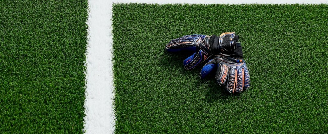 Torcida organizada do Cruzeiro cobra jogadores após derrota para o Santos no Brasileiro 2026